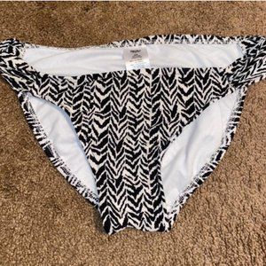 Black/White Patterned Bathing Suit Bottoms